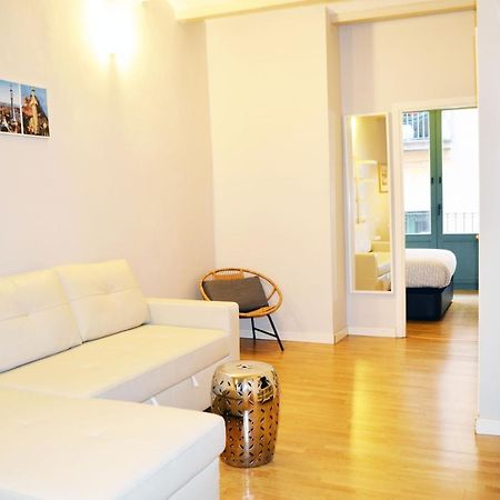 Barcelona Mercaders Apartments ภายนอก รูปภาพ