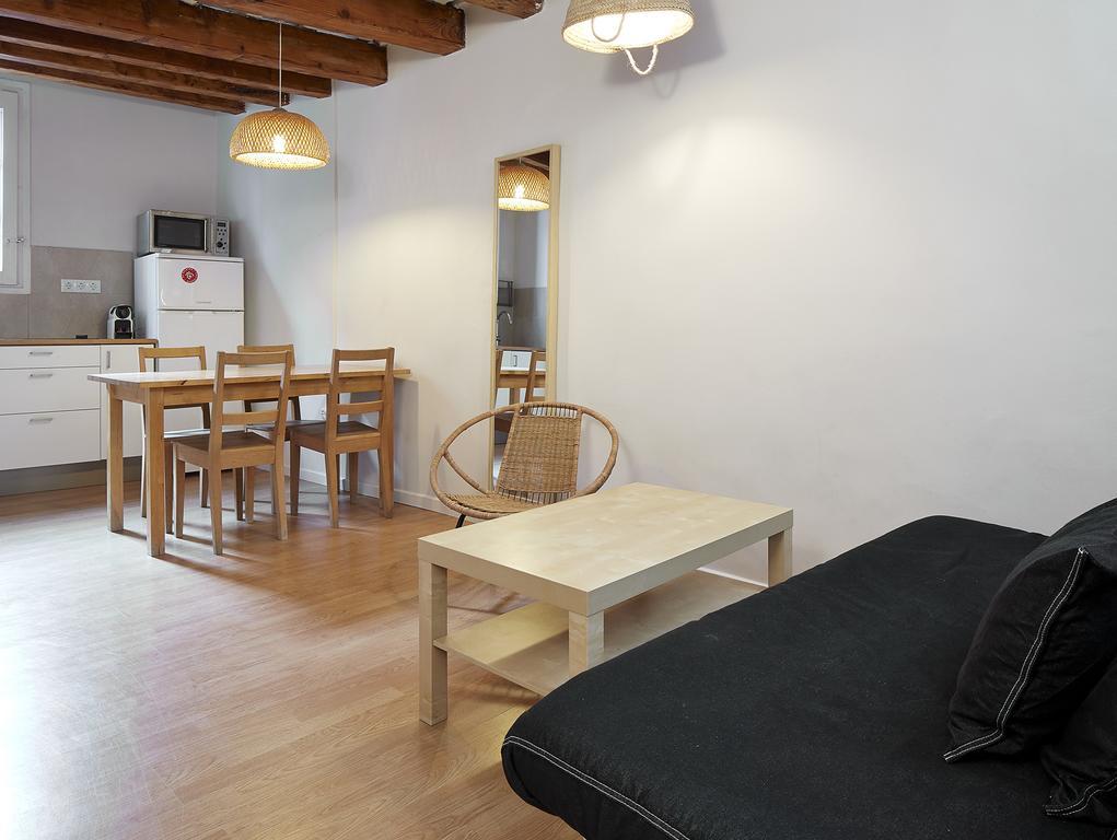 Barcelona Mercaders Apartments ภายนอก รูปภาพ
